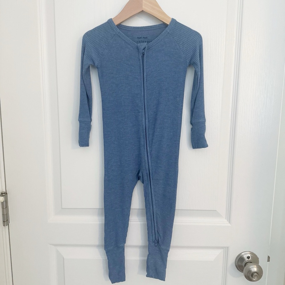 Little Sleepies | Heather Blue Ribbed Signature Zippy 6-12 months